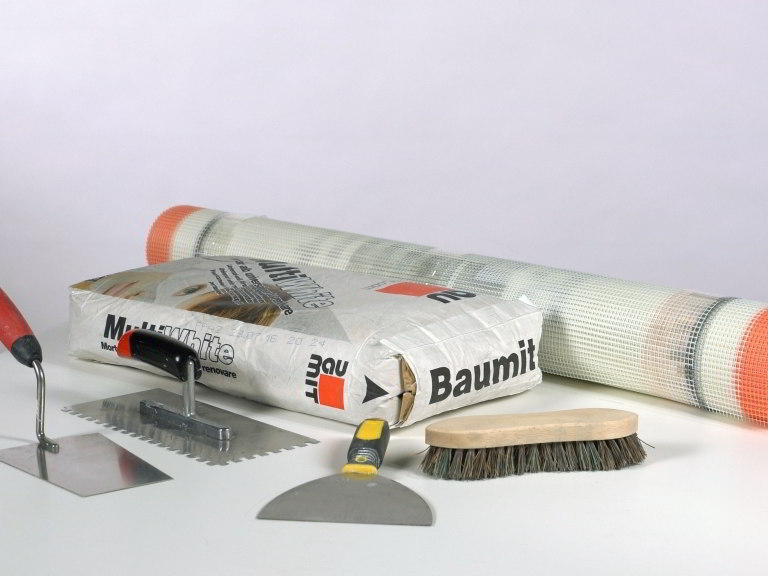 Oprava fasády s trhlinami